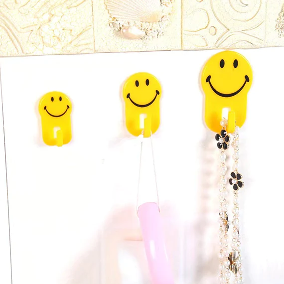 1702 3Pcs Self Adhesive Multipurpose Smiley Hooks For home Use