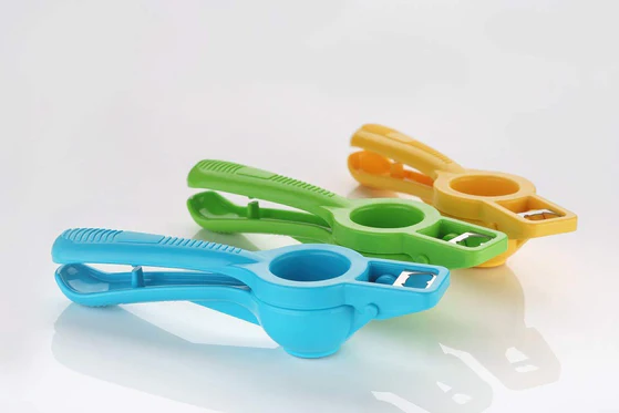 2405 2 in 1 Plastic Lemon Squeezer